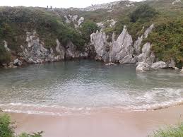 Playa de Gulpiyuri